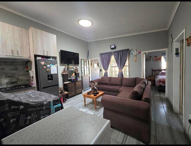 2 BEDROOM TOWNHOUSE FOR SALE IN ELSPARK